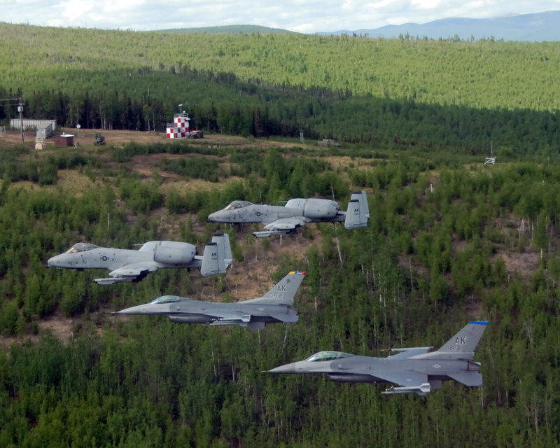 Illustration for article titled 50 Totally Stunning Combat Aircraft Photos Taken Around Alaska